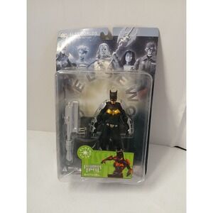 DC Elseworlds Series 3 Batgirl Boxed Action Figure Black Yellow with Accessory